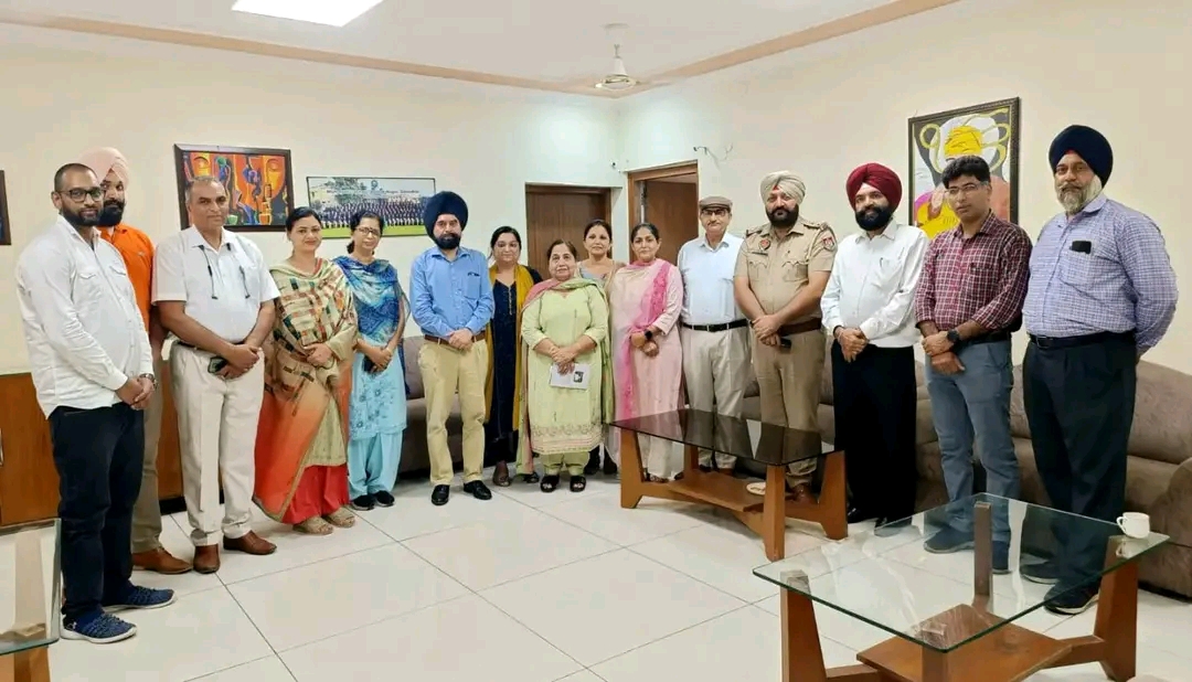Briefing with senior officials